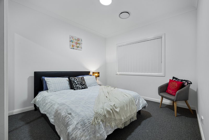 Photo - 45 Lacey Road, Edmondson Park NSW 2174 - Image 10