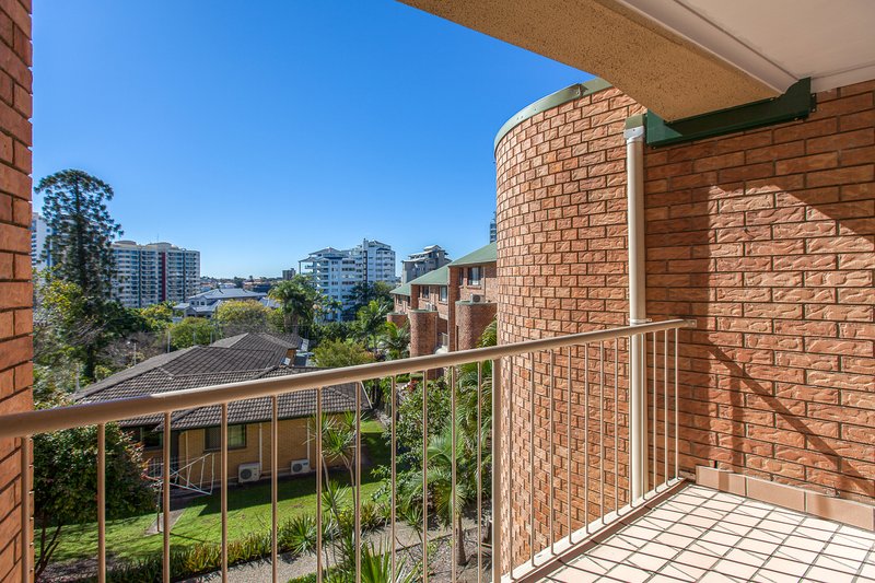 Photo - 45 Lambert Street, Kangaroo Point QLD 4169 - Image 4