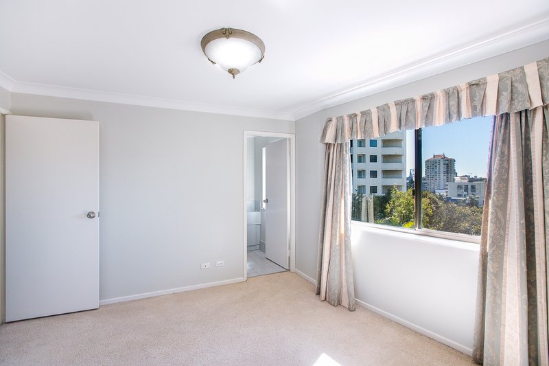 Photo - 45 Lambert Street, Kangaroo Point QLD 4169 - Image 6