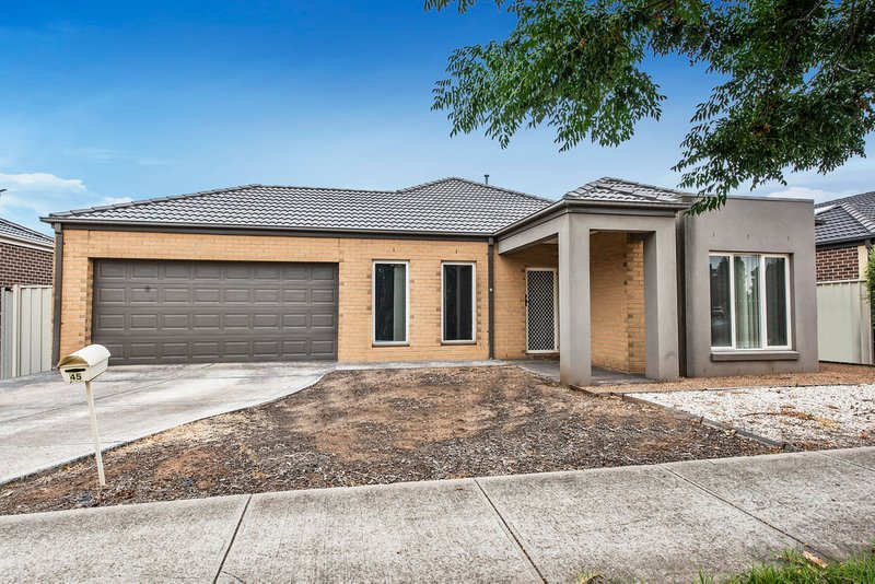 45 Lawson Way, Caroline Springs VIC 3023