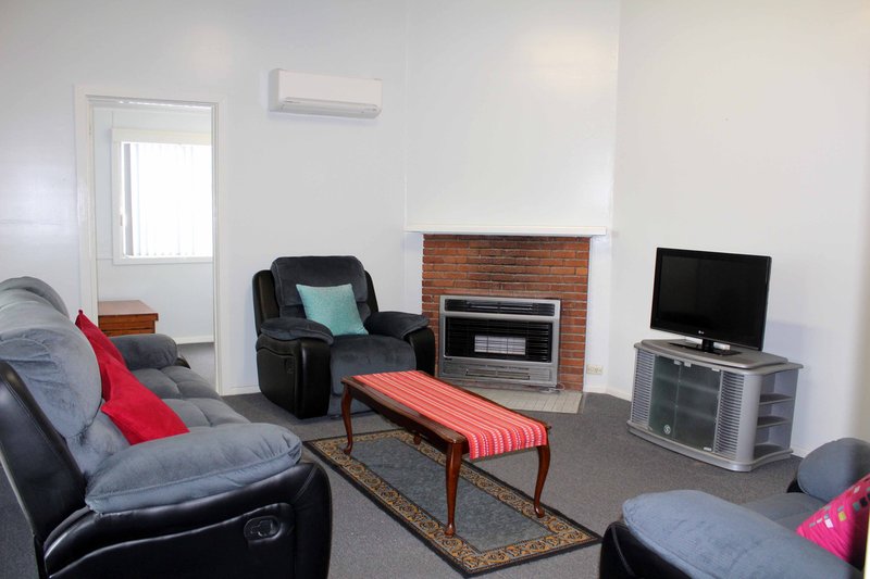 Photo - 45 Lockhart Street, Adelong NSW 2729 - Image 4