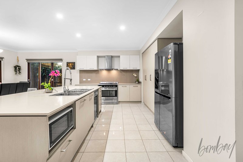 Photo - 45 Mandalay Circuit, Beveridge VIC 3753 - Image 3