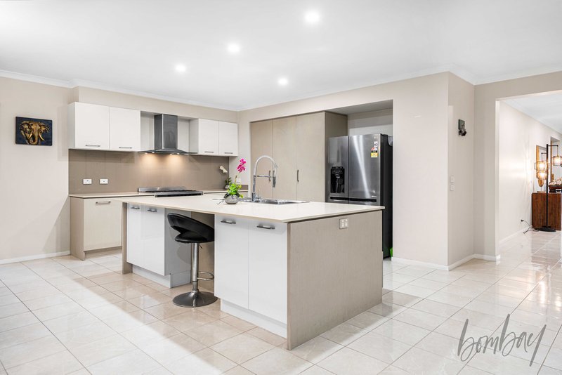 Photo - 45 Mandalay Circuit, Beveridge VIC 3753 - Image 4
