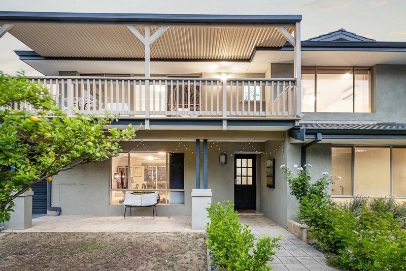 45 Mawson Crescent, Hillarys WA 6025