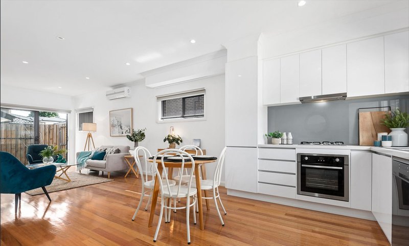 Photo - 4/5 Mcewan Road, Heidelberg Heights VIC 3081 - Image 2