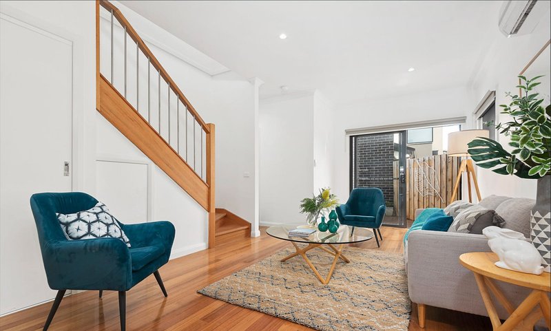 Photo - 4/5 Mcewan Road, Heidelberg Heights VIC 3081 - Image 4