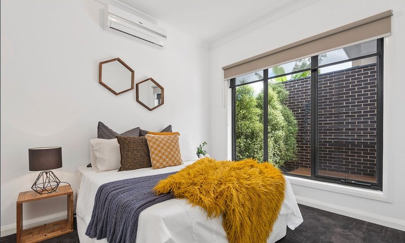 Photo - 4/5 Mcewan Road, Heidelberg Heights VIC 3081 - Image 7