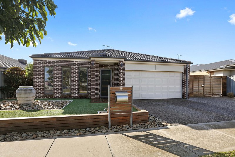 45 Moorhen Drive, Lara VIC 3212