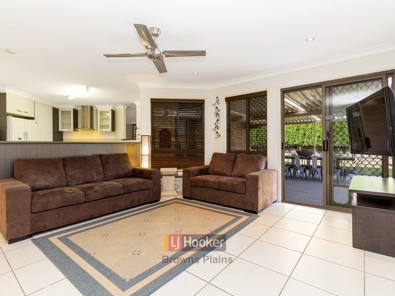 Photo - 45 Mortlake Crescent, Boronia Heights QLD 4124 - Image 7