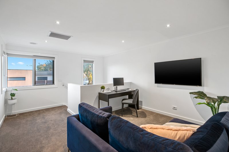 Photo - 4/5 Mossfield Avenue, Ferntree Gully VIC 3156 - Image 6