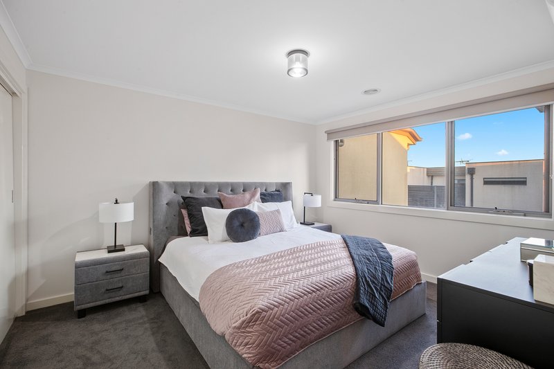 Photo - 4/5 Mossfield Avenue, Ferntree Gully VIC 3156 - Image 7