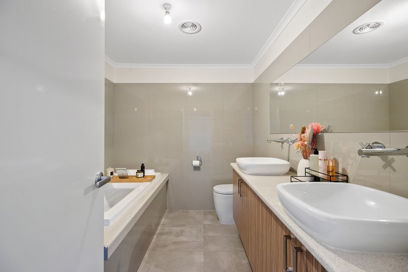 Photo - 4/5 Mossfield Avenue, Ferntree Gully VIC 3156 - Image 9