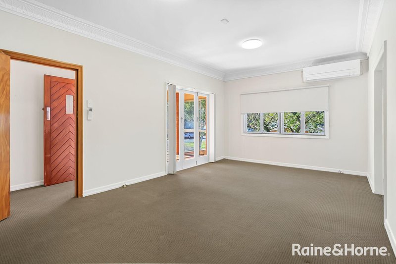 Photo - 45 Newcross Street, Indooroopilly QLD 4068 - Image 1