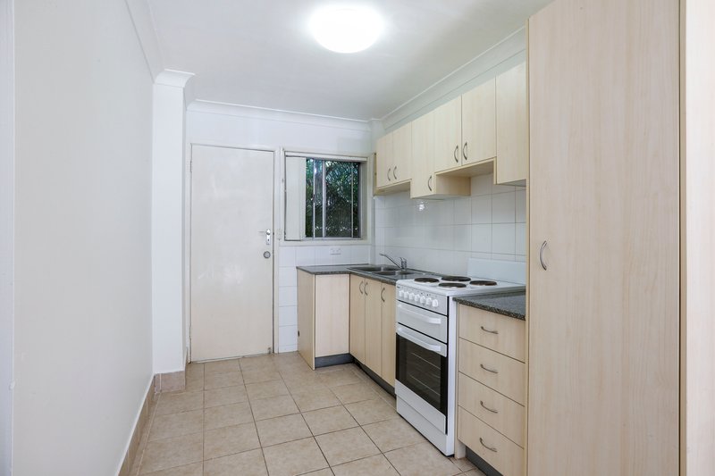 Photo - 4/5 North Street, Southport QLD 4215 - Image 6