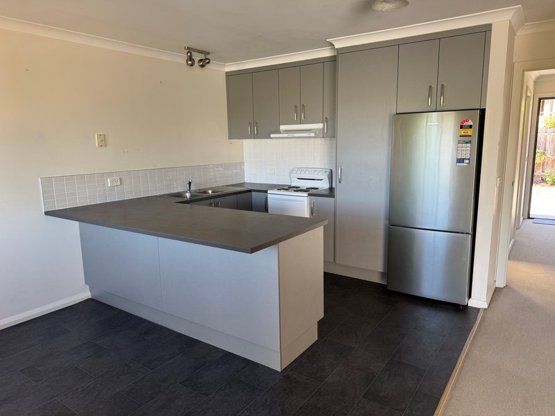 Photo - 4/5 Northsun Place, Midway Point TAS 7171 - Image 2