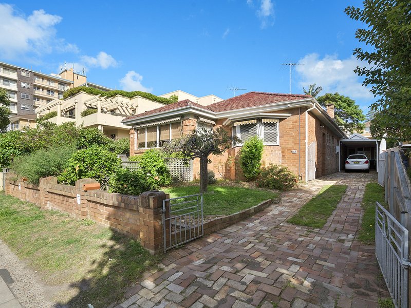 45 Oaks Avenue, Dee Why NSW 2099