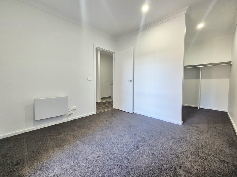 Photo - 45 Orlov Street, Aintree VIC 3336 - Image 3