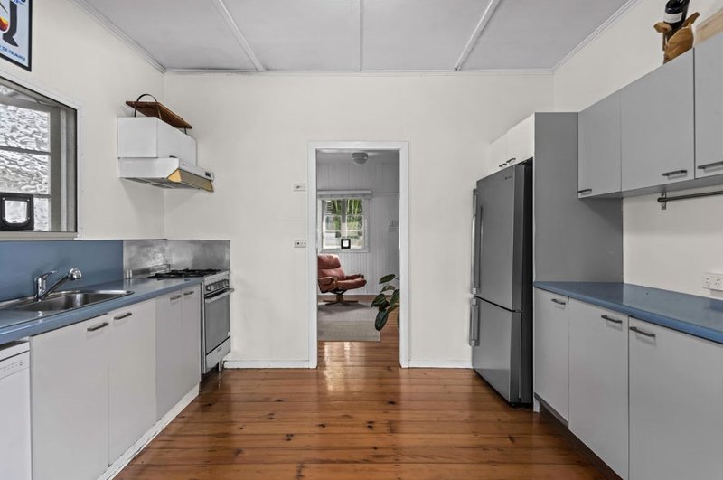 Photo - 45 Outlook Crescent, Bardon QLD 4065 - Image 7