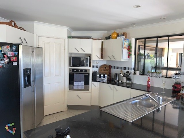 Photo - 45 Oxley Drive, Paradise Point QLD 4216 - Image 5