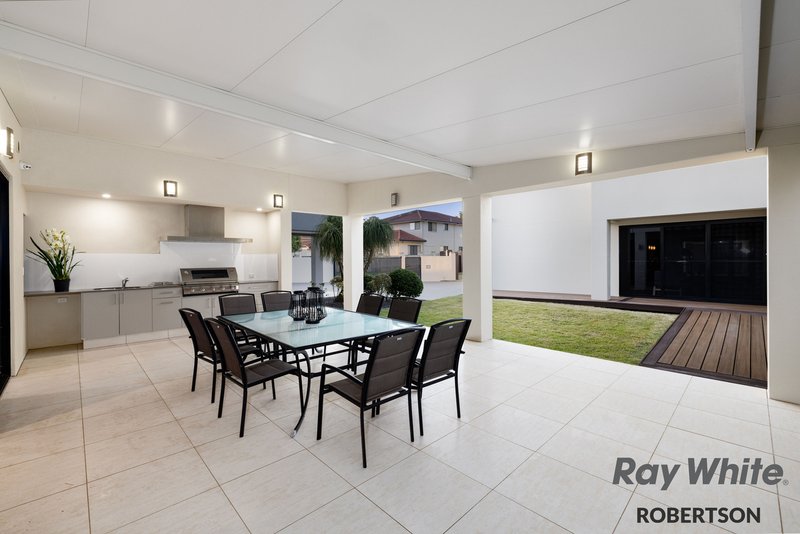 Photo - 45 Parnassus Street, Robertson QLD 4109 - Image 16