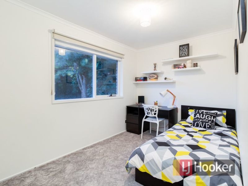 Photo - 45 Plateau Crescent, Hampton Park VIC 3976 - Image 11