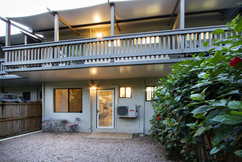 4/5 Pleasant Drive, Cannonvale QLD 4802