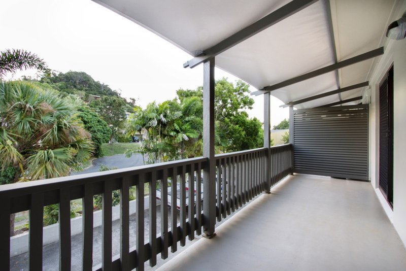 Photo - 4/5 Pleasant Drive, Cannonvale QLD 4802 - Image 13