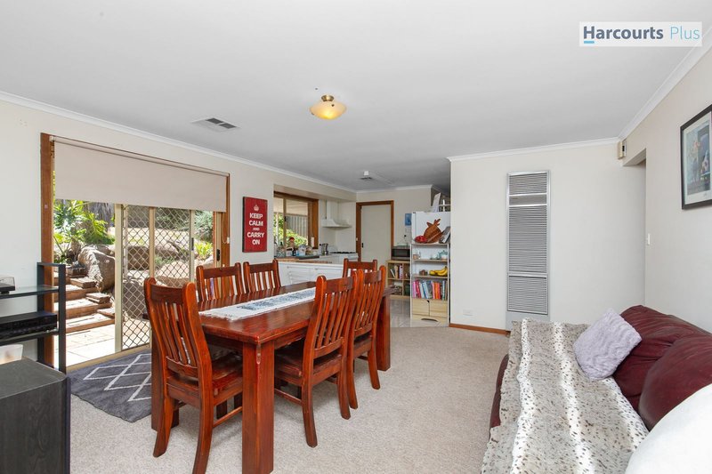 Photo - 45 Quailo Avenue, Hallett Cove SA 5158 - Image 5