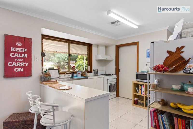 Photo - 45 Quailo Avenue, Hallett Cove SA 5158 - Image 7