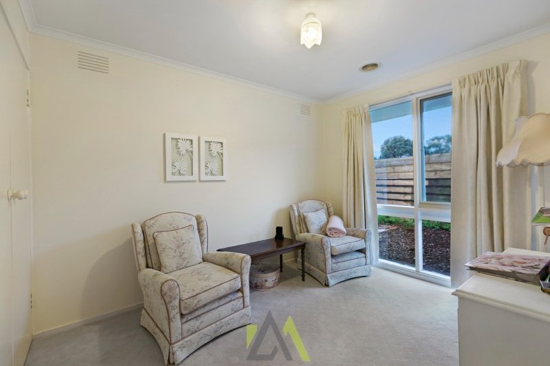 Photo - 45 Raphael Crescent, Frankston VIC 3199 - Image 7