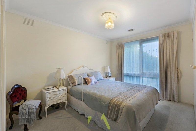 Photo - 45 Raphael Crescent, Frankston VIC 3199 - Image 8