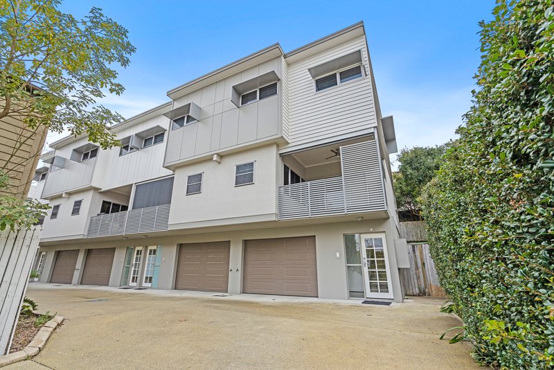 Photo - 4/5 Redarc Street, Fairfield QLD 4103 - Image 1