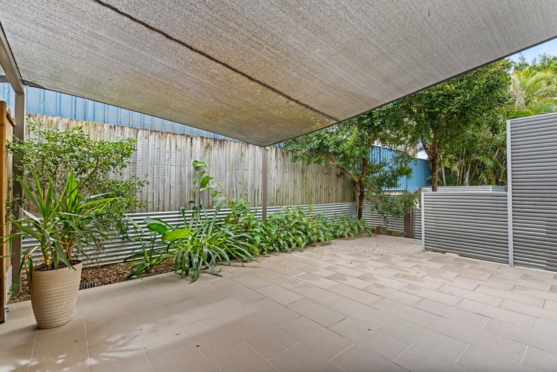 Photo - 4/5 Redarc Street, Fairfield QLD 4103 - Image 13
