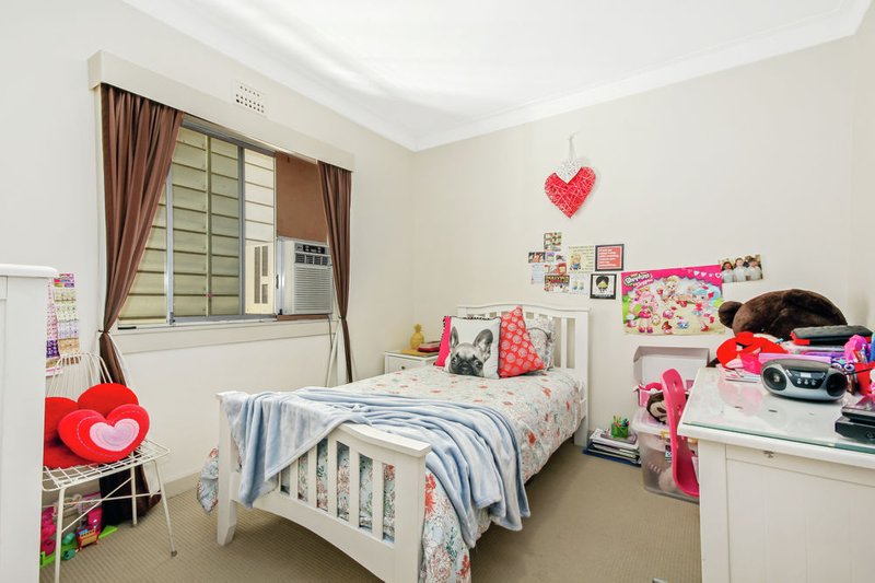 Photo - 45 Rilatt Street, Wavell Heights QLD 4012 - Image 4