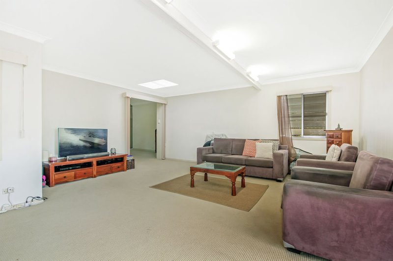 Photo - 45 Rilatt Street, Wavell Heights QLD 4012 - Image 8