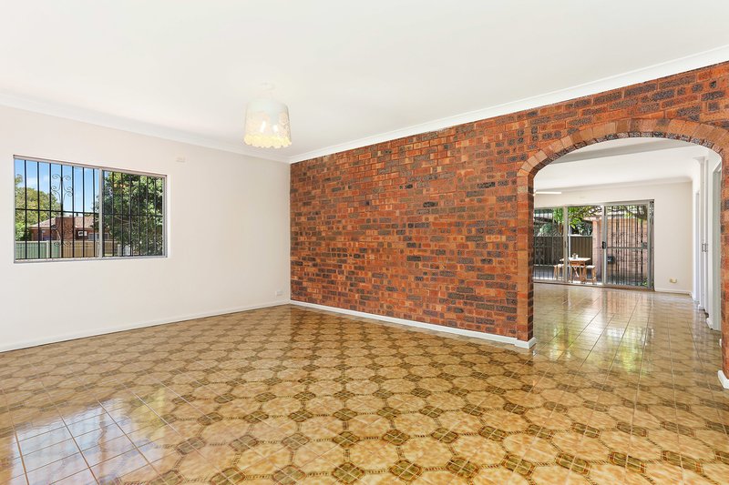 Photo - 45 Riverside Crescent, Marrickville NSW 2204 - Image 4