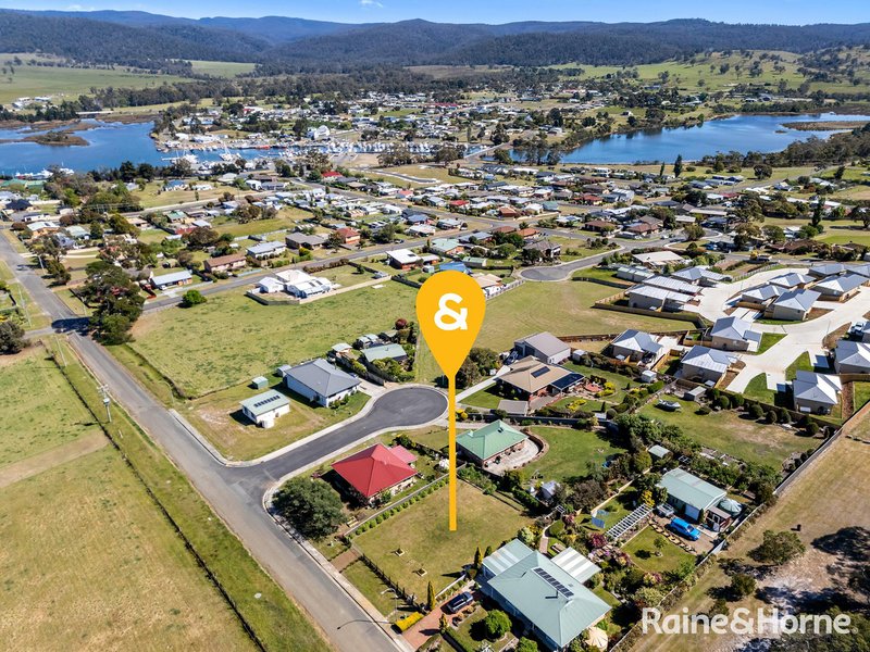 Photo - 45 Roberts Street, Triabunna TAS 7190 - Image 17