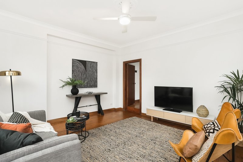 Photo - 45 Rofe Street, Leichhardt NSW 2040 - Image 4