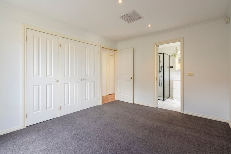 Photo - 45 Rolain Ave , South Morang VIC 3752 - Image 3