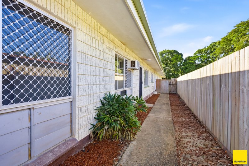 Photo - 4/5 Sandown Close, Woree QLD 4868 - Image 4