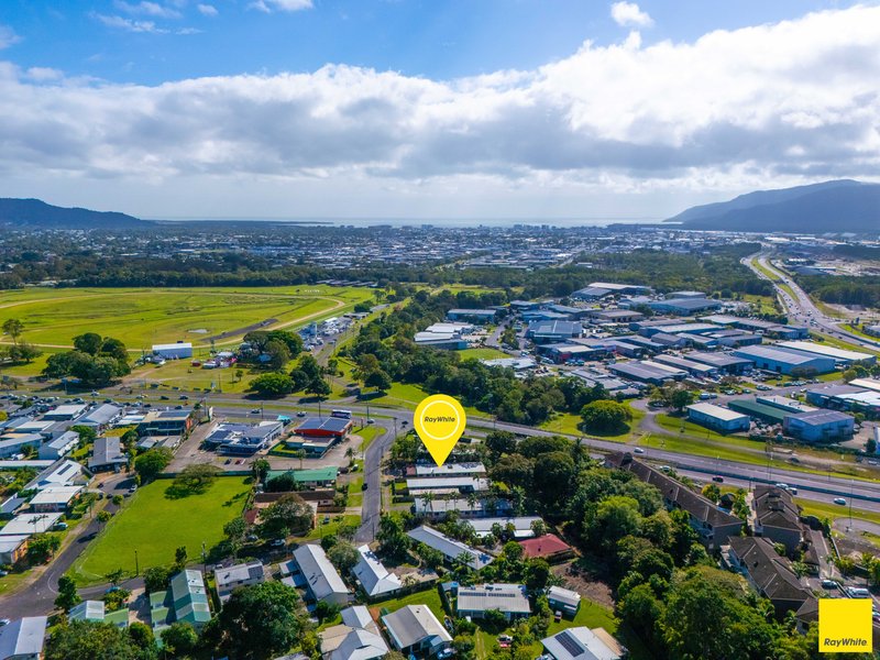 Photo - 4/5 Sandown Close, Woree QLD 4868 - Image 11