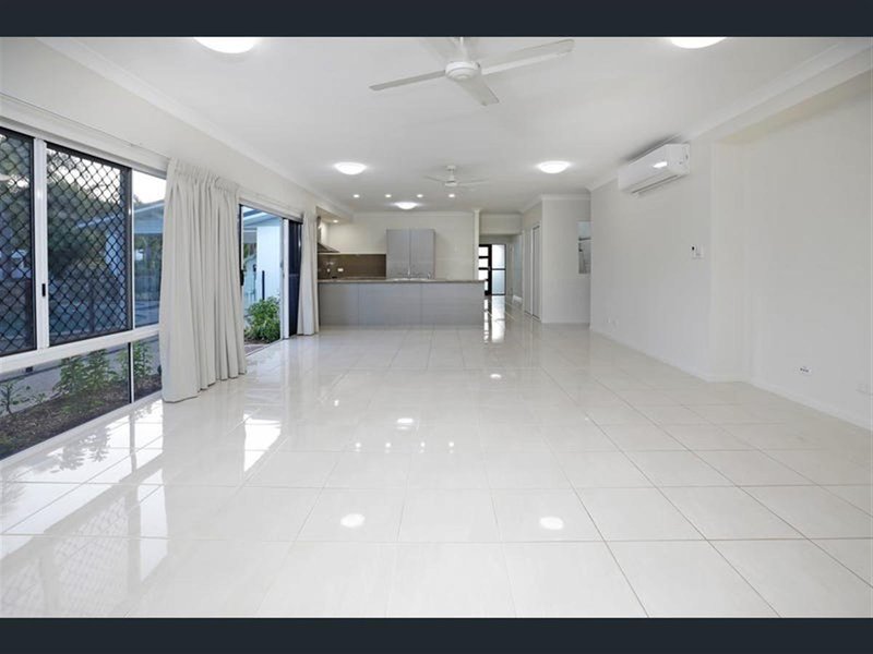 Photo - 45 Selwyn Circuit, Trinity Park QLD 4879 - Image 4