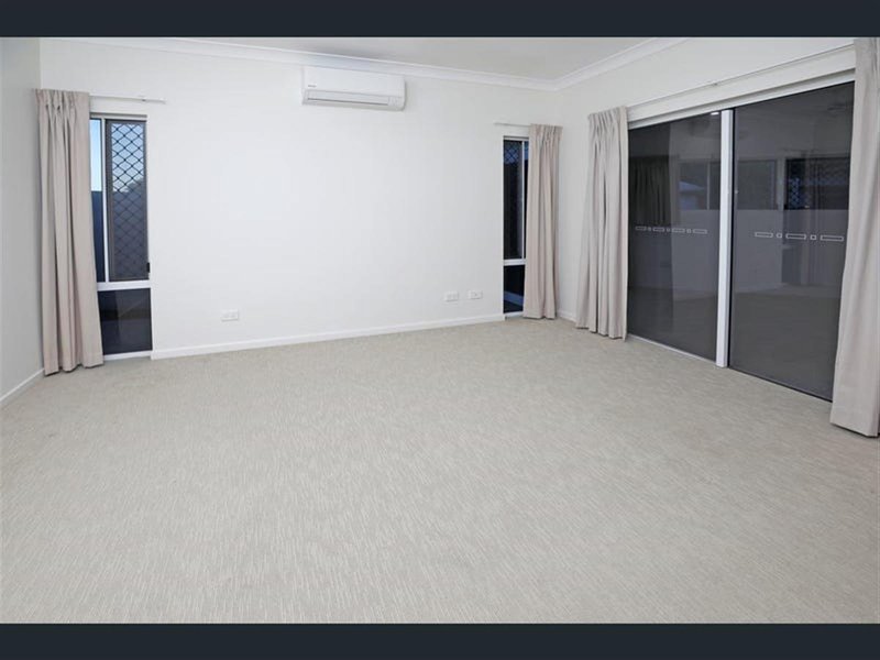 Photo - 45 Selwyn Circuit, Trinity Park QLD 4879 - Image 5