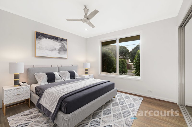 Photo - 45 Shetland Drive, Wantirna VIC 3152 - Image 6