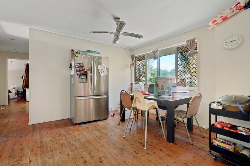 Photo - 45 Sinclair Drive, Ellen Grove QLD 4078 - Image 4