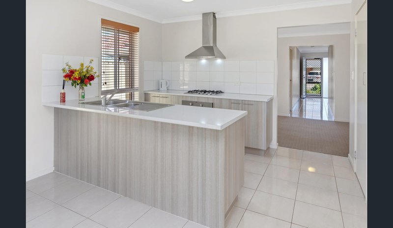 Photo - 45 Small Crescent, Smithfield Plains SA 5114 - Image 4