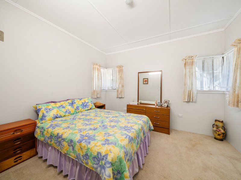 Photo - 45 Sorrento Street, Margate QLD 4019 - Image 8