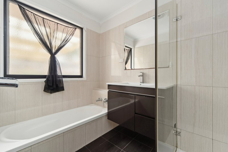 Photo - 45 Southgateway , Langwarrin VIC 3910 - Image 8