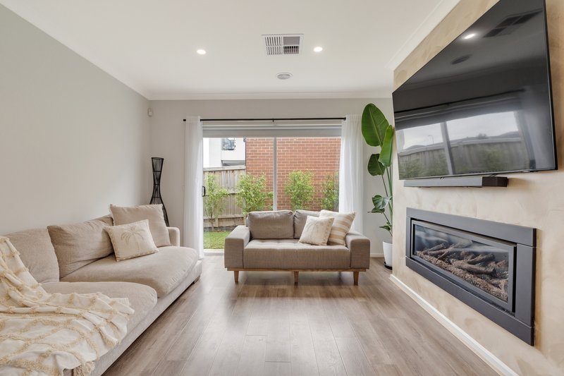 Photo - 45 Sunflower Drive, Beveridge VIC 3753 - Image 5