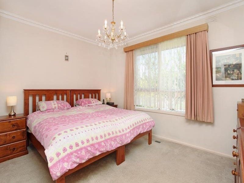 Photo - 45 Sunhill Court, Ardeer VIC 3022 - Image 7